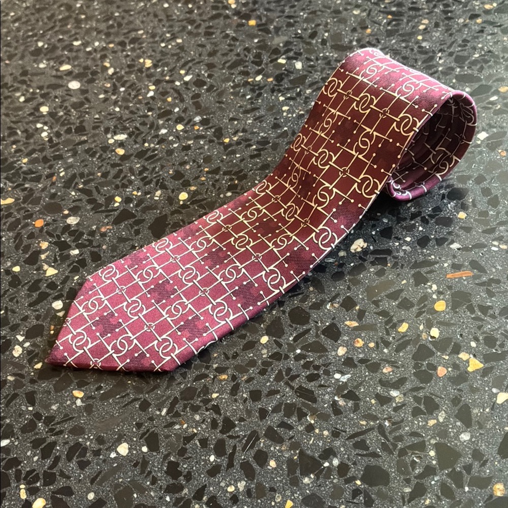 Hermes Burgundy Patterned Silk Tie